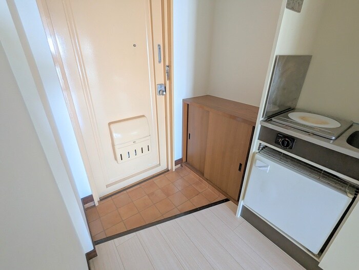 物件内観写真14　(玄関)