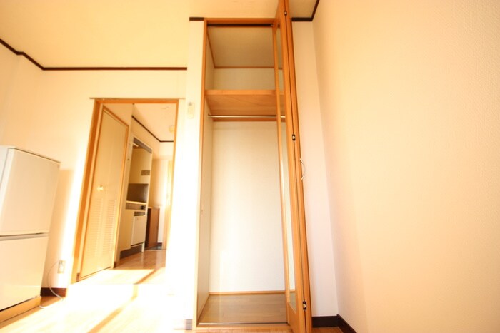 物件内観写真15　(収納)
