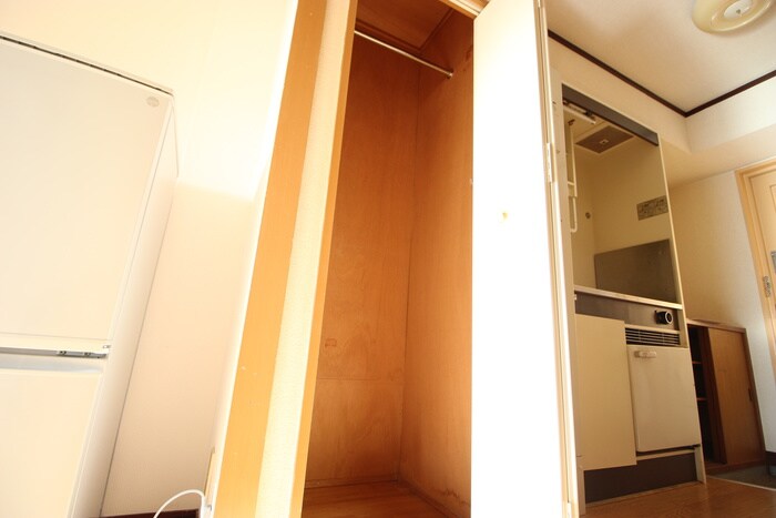 物件内観写真16　(収納)