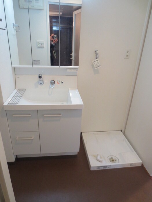 物件内観写真12　(洗面)