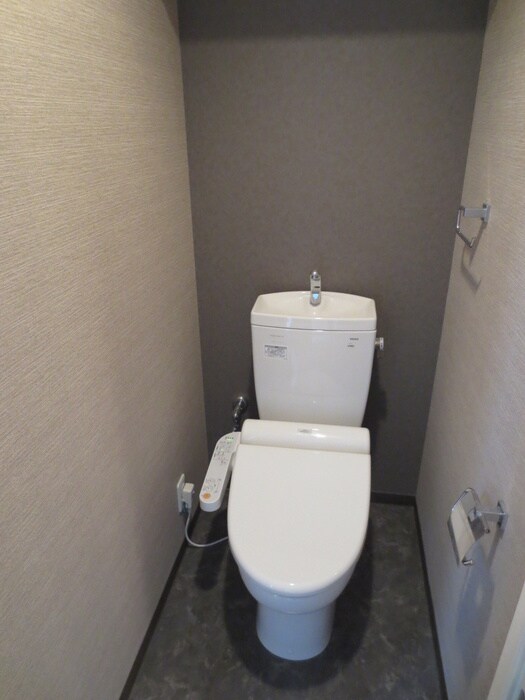 物件内観写真14　(トイレ)