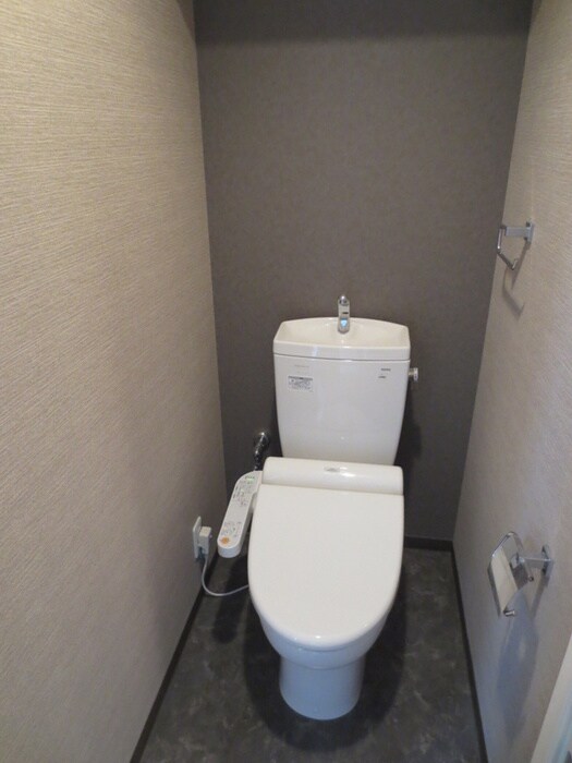 物件内観写真15　(トイレ)