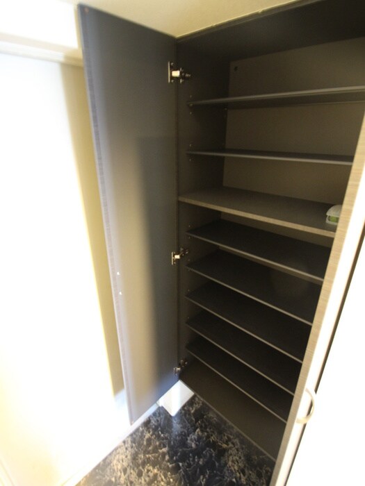 物件内観写真18　(靴箱)