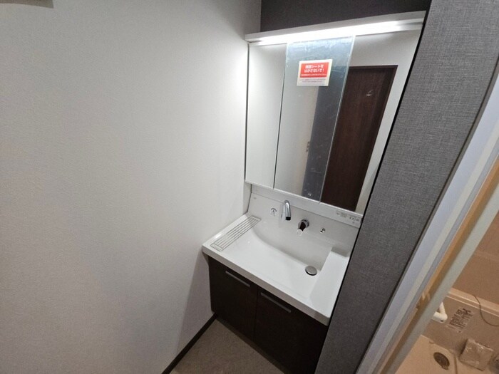 物件内観写真8　(洗面)