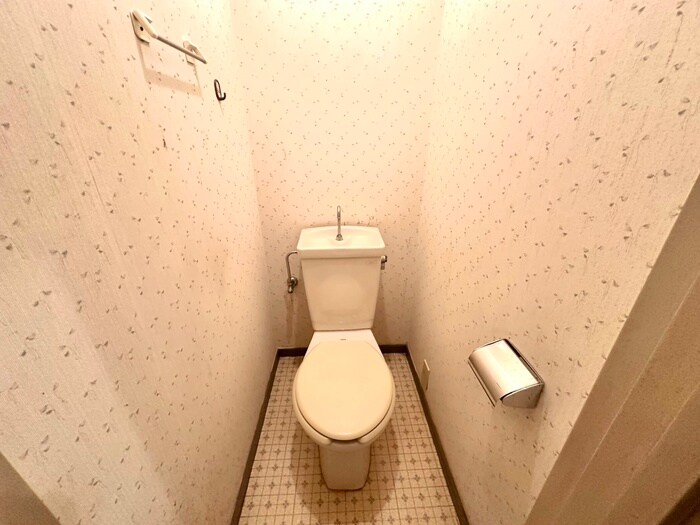 物件内観写真15　(トイレ)