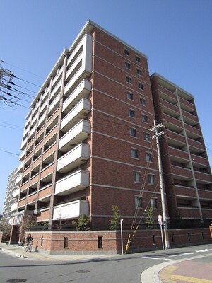 パインフィ－ルド西京極外観写真