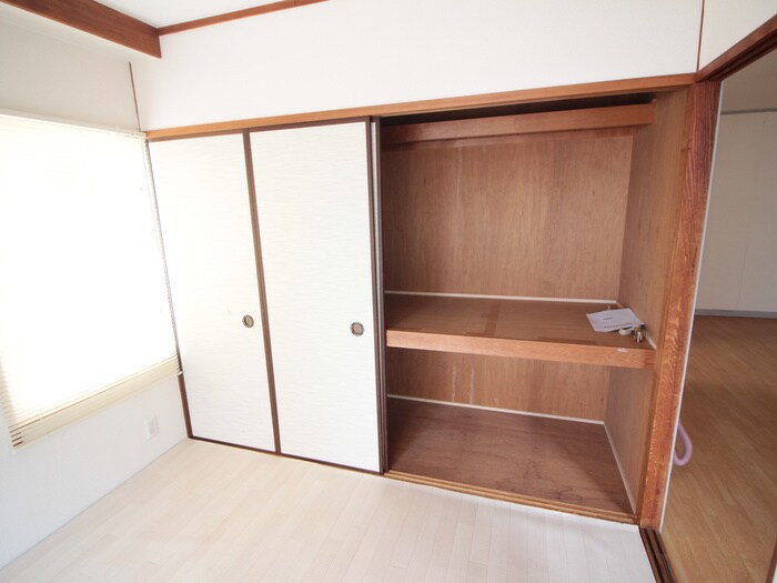 物件内観写真13　(収納)
