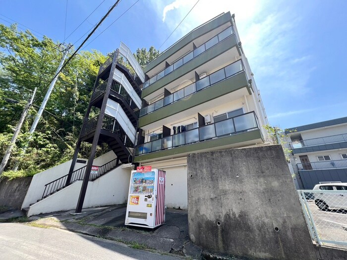 物件外観写真1　(外観写真)