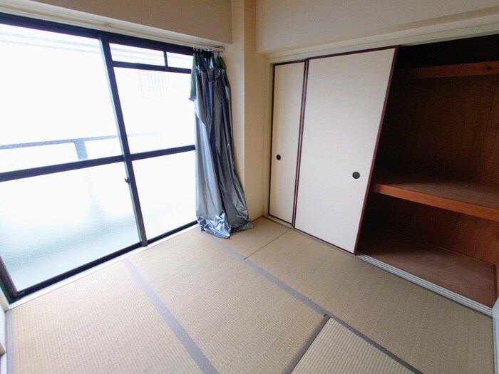 物件内観写真9　(居室)