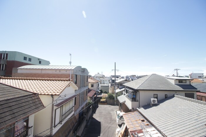 物件内観写真17　(室内からの展望)