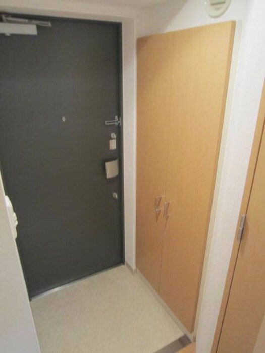 物件内観写真15　(玄関)