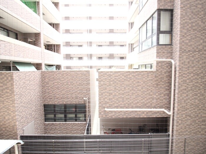 物件内観写真19　(室内からの展望)