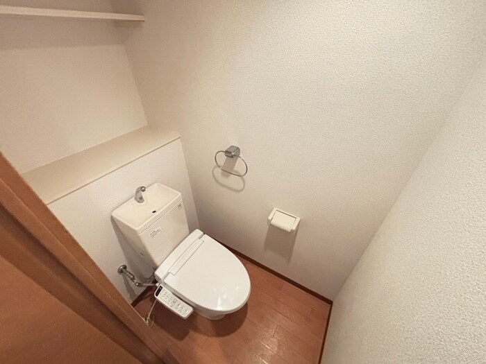 物件内観写真12　(トイレ)