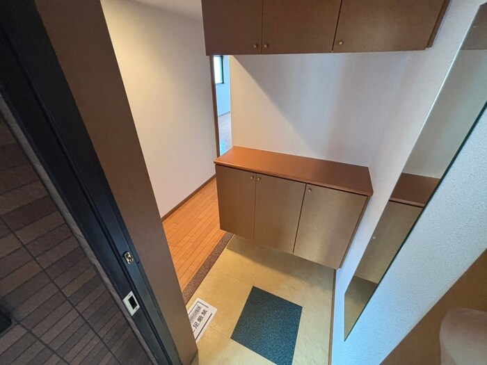 物件内観写真20　(玄関)