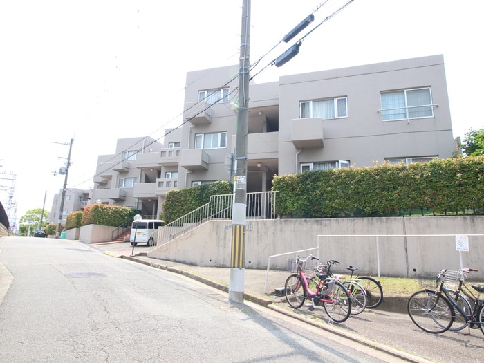 ライブタウン仁川(303)の物件外観写真