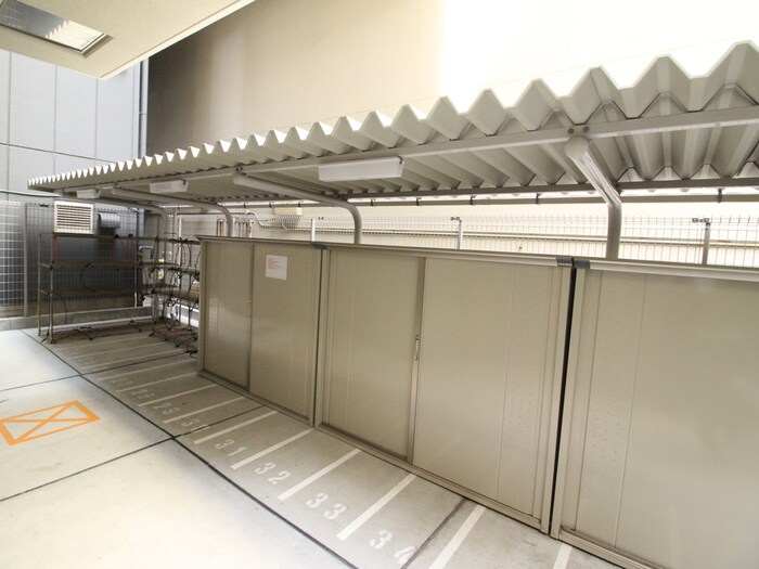 物件外観写真5　(駐輪場)