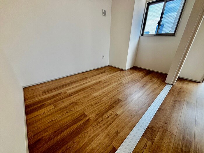 物件内観写真11　(居室)
