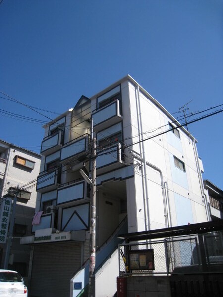 日伸ビル外観写真