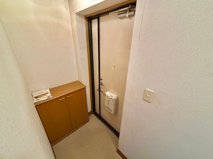 物件内観写真22　(玄関)
