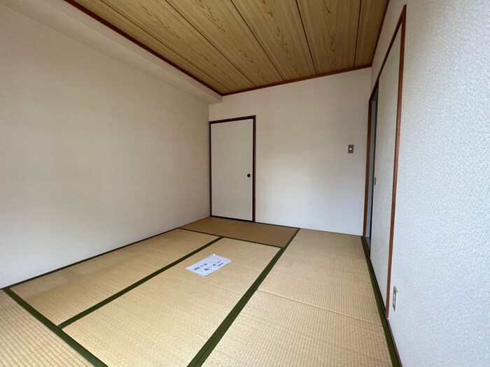 物件内観写真12　(居室)