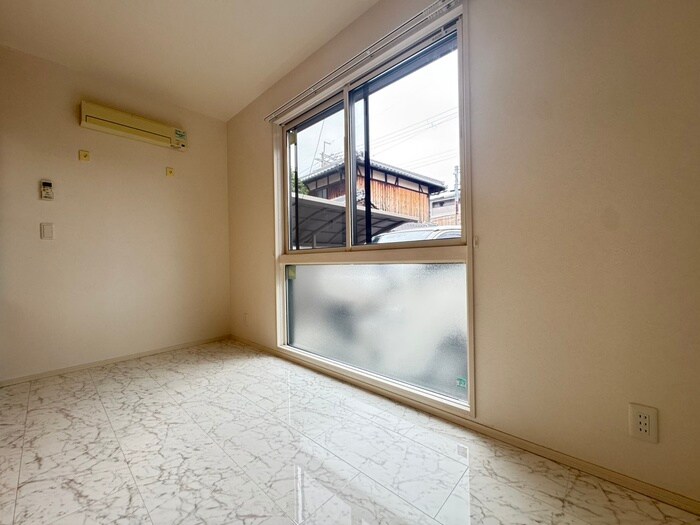 物件内観写真13　(居室)