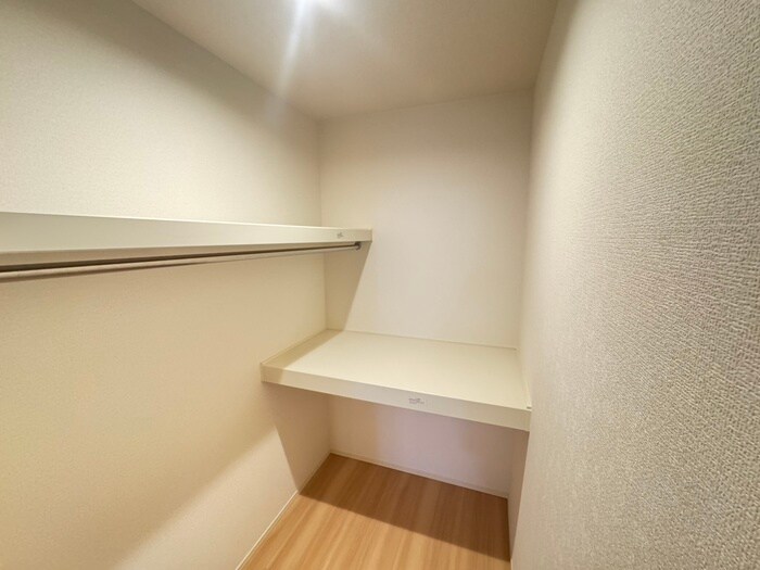 物件内観写真15　(収納)