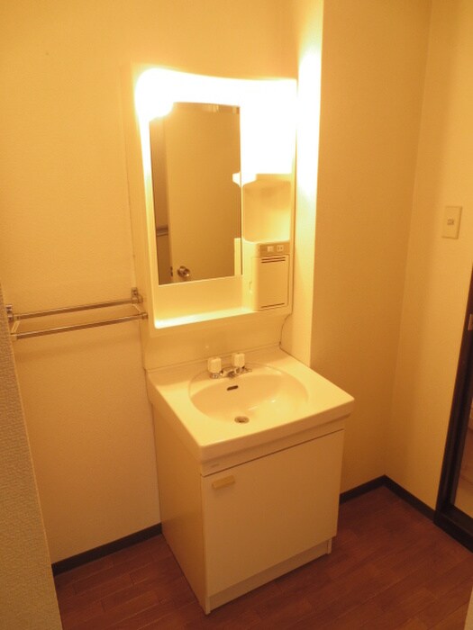 物件内観写真4　(洗面)