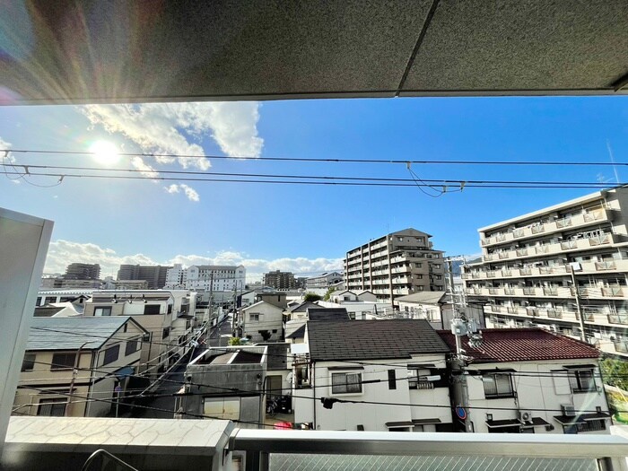 物件内観写真22　(室内からの展望)