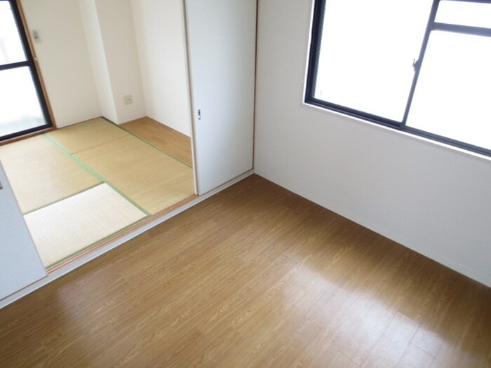 物件内観写真7　(居室)