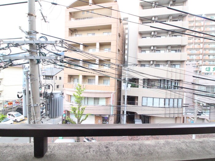 物件内観写真16　(室内からの展望)