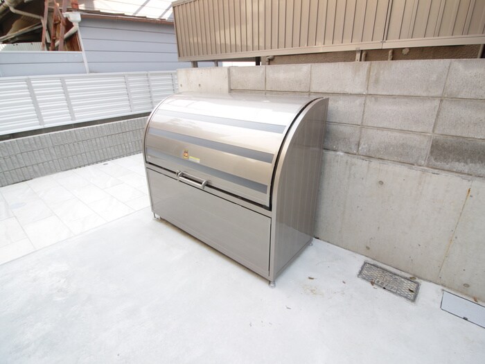 物件外観写真4　(建物設備)