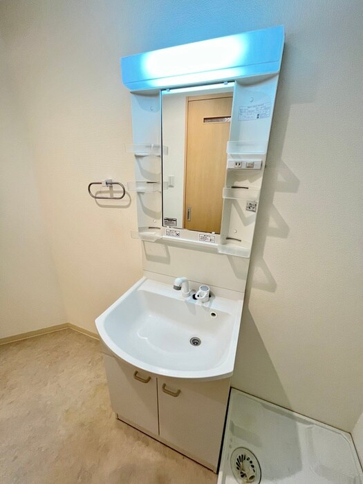 物件内観写真12　(洗面)