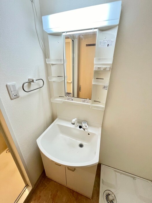 物件内観写真12　(洗面)