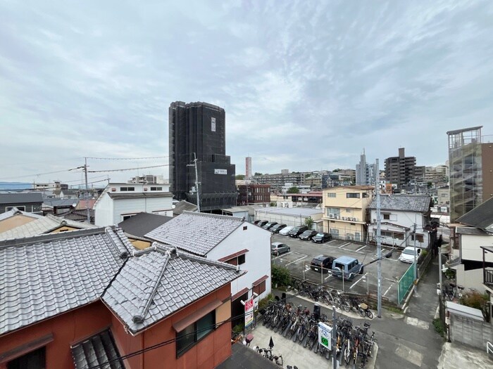 物件内観写真19　(室内からの展望)