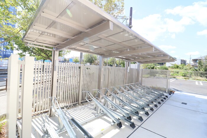 物件外観写真5　(駐輪場)