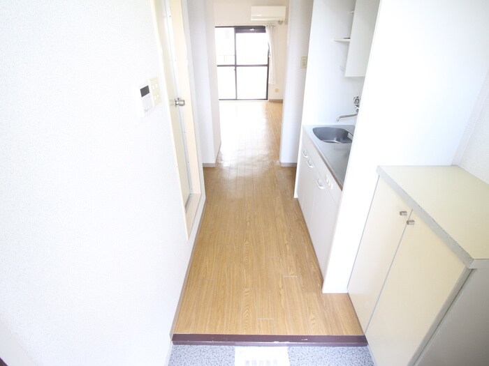 物件内観写真20　(廊下)