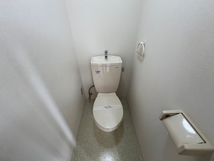 物件内観写真9　(トイレ)
