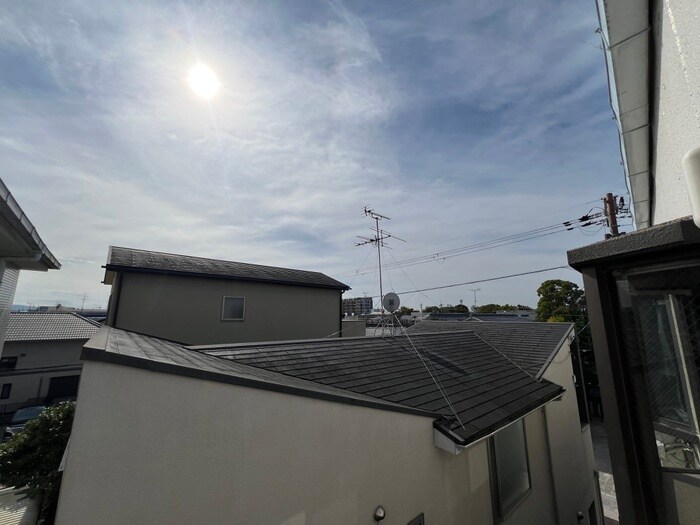 物件内観写真22　(室内からの展望)