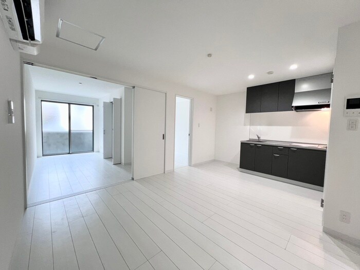 物件内観写真4　(居室)