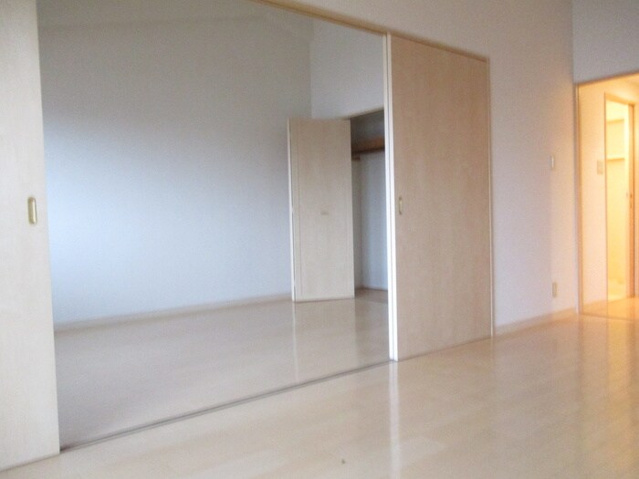 物件内観写真5　(居室)