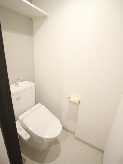 物件内観写真9　(トイレ)