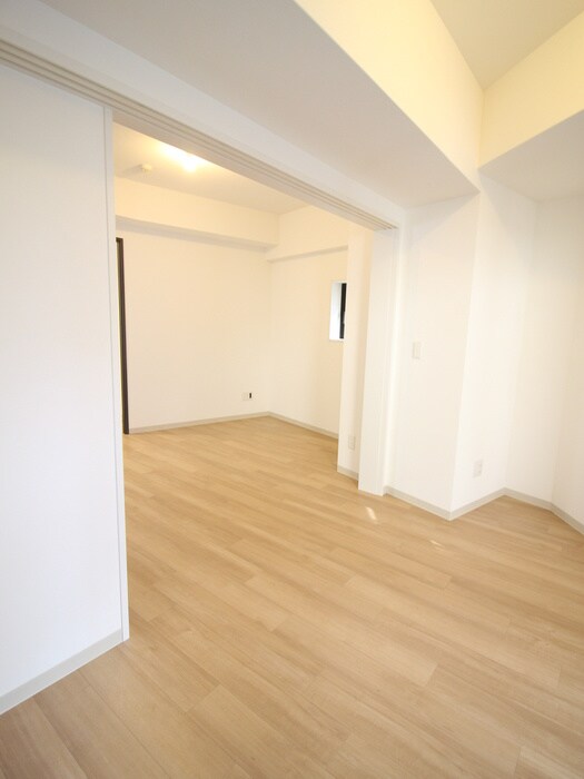 物件内観写真10　(居室)