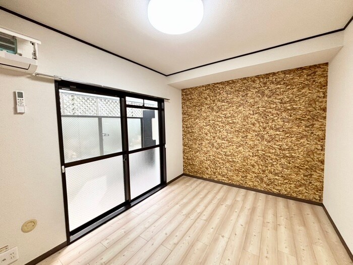 物件内観写真9　(居室)