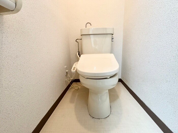 物件内観写真12　(トイレ)