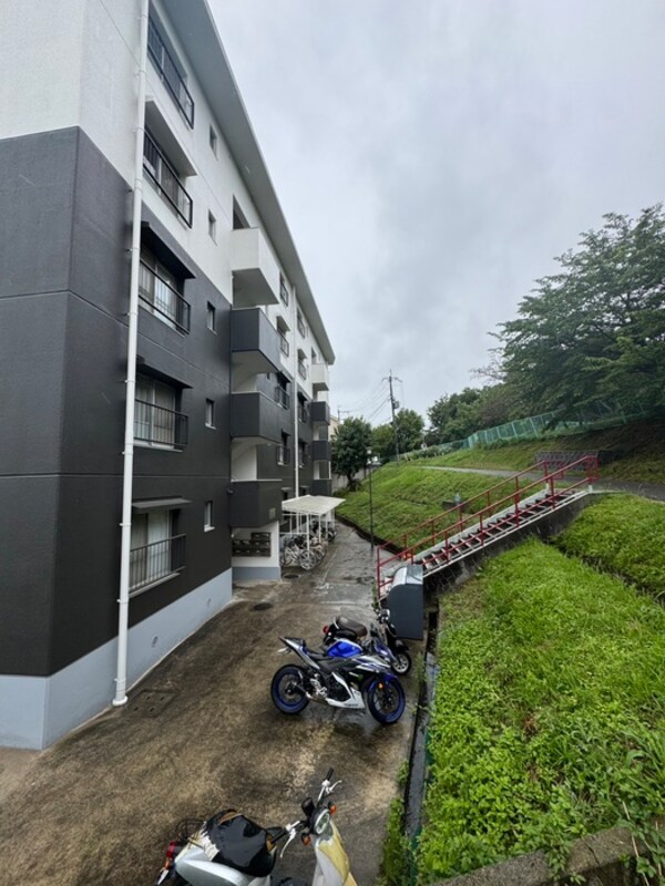 バイク置き場