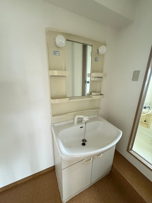 物件内観写真14　(洗面)