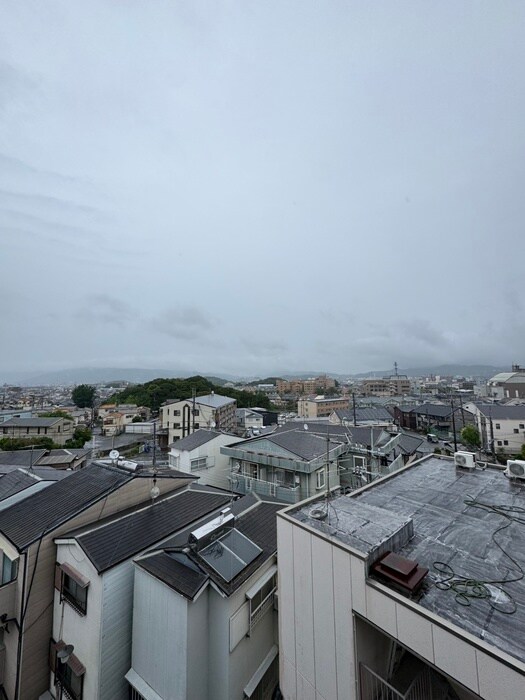 物件内観写真22　(室内からの展望)