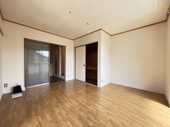 物件内観写真10　(居室)