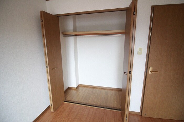 物件内観写真10　(収納)