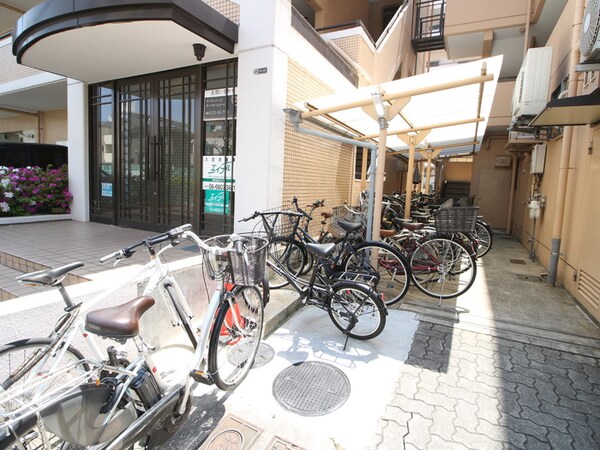 駐輪場